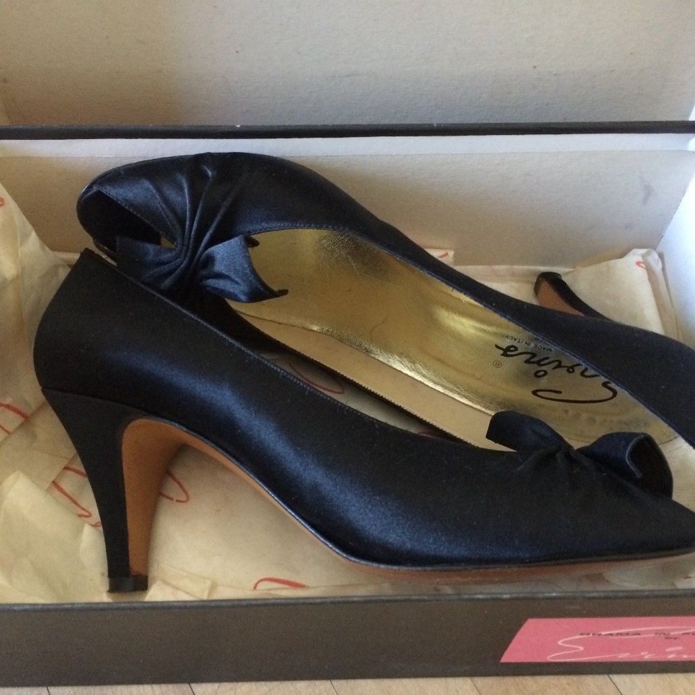 Vintage Black Satin Evins Heels